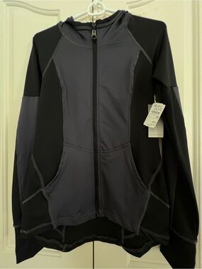 XCVI Neiman Marcus Black and Charcoal Activewear Zip Hoodie